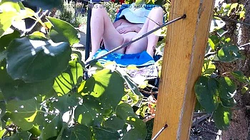German MILF SimoneLive1 Naked Outdoor Close-Up Pussy in Garden - Neighbor Watching Through Hedge videos