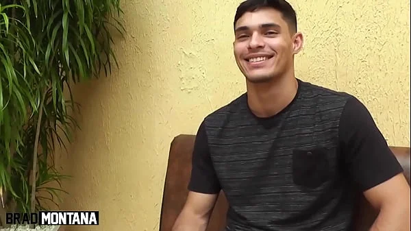 Mulata do rabo gigante, Bombom gozou fodendo com fã e pediu pra botar no cuzinho sem pena no pelo! videos