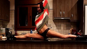 Skinny Brunette Magia Rosa Fucks in Kitchen While Friends Are Out - Amateur Blowjob & Pussy Eating videos
