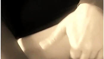 Milf Arrapata Si Masturba videos