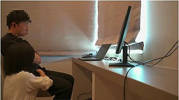 個人撮影#32 エンw不倫ch またまたやっちゃいましたリアルリモート会議中のへろへろ奉仕生挿入して中出しする不倫カッフルの日常japanese Amateur /日本人/japanes videos