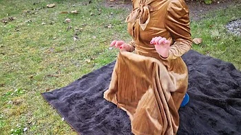 Amateur MILF Wanilianna Teases in Garden Outdoor Solo HD videos