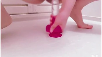 色白ol休日にtィルトてスホスホ潮吹きオtニー　放尿　おしっこ videos