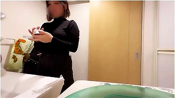 彼女のお風呂を覗いてたら我慢てきなくなって生挿入ししまった素人/絶頂/おっはい/美少女 videos