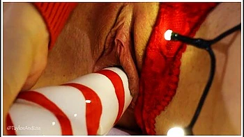 Lisa Taylor - She Fucks Santa! Christmas Spirit Solo - Taylor And Lisa videos