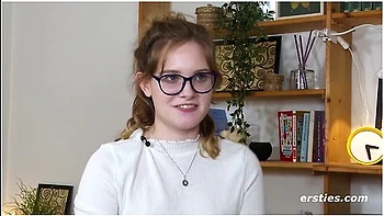 Cute Luna T Pleasures Her Pink Pussy videos