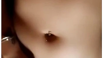 Natacha Guapa In Je Me Caresse Des A La Minette videos