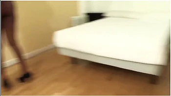 Cuban Ebony Babe Needs To Debut In Porn To Stay In Spain videos