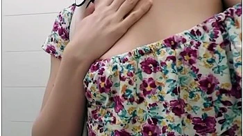 Arrapata Nel Bagno Del Centro Commerciale videos