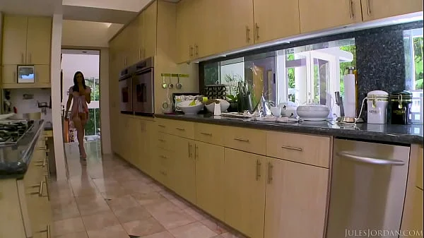 JulesJordan.com - House Wife Kendra Lust Seduces Huge Cock Gardener videos