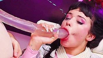 Blooming Beca Barbies Curvy Trailer videos