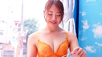 250602美女モデルとして撮影されるママさんf2 videos