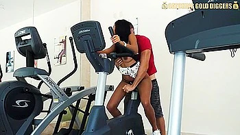 Ebony Bitch In Gym videos