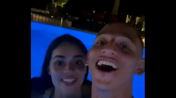 El pezón de la SEGURA videos