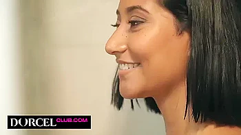 Shower Play With Mary & Alika videos