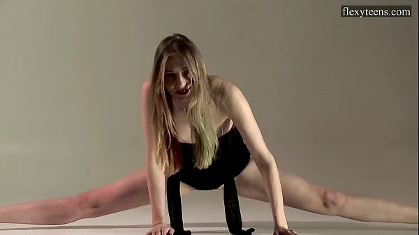 Ballerina dancer from Russia called Sofia Zhiraf videos