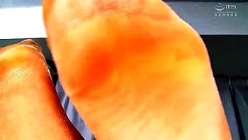 [mgmj-052] Pantyhose And Beautiful Legs Freaks, Natsuki Nagahara Scene 1 videos