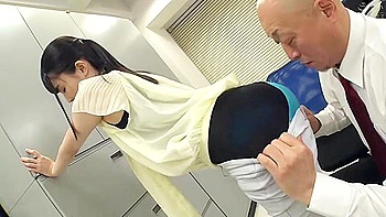 [huntb-377] Is That Protruding Ass On Purpose? A Female Employee Has A Tight Pants And A Bare Ass With A Panty Line! I Cant Do My Job Because Im So Curious! Scene 4 videos