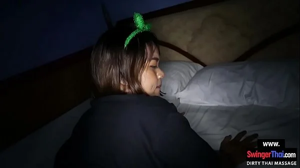 Big clitoris amateur Thai massage girl gives a happy ending videos