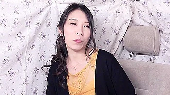 03I0522-Pick up and fuck a mature celebrity wife videos