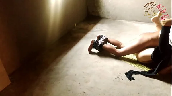 स्कूल गर्लफ्रेंड की नये मकान में कर दी चुदाई  (वायरल वीडियो ) videos