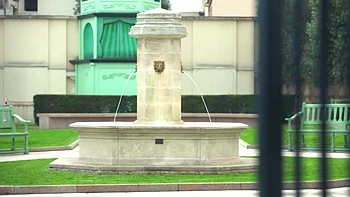 Angy finds in Luna an ideal sensual play partner... - Jacquie et Michel TV videos