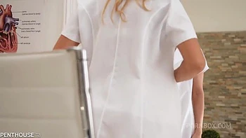 Cherry Kiss & Candee Licious Pussy Play videos