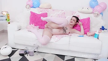 Behind the Scene from Pregnant Candy Crush in an intense five videos