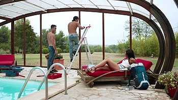 Lena dominates several men! - Jacquie et Michel TV videos