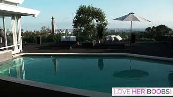 Busty Babe Interracially Fucked By Bbc Guy - Kenzie Taylor And Isiah Maxwell videos