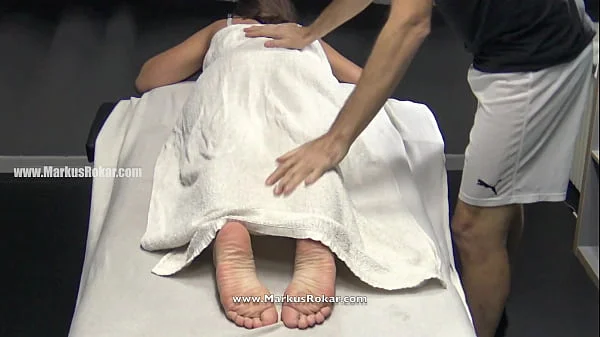 Her Pussy Getting Wet after a Good Fingering Fuck by her Masseur at the Massage Center videos