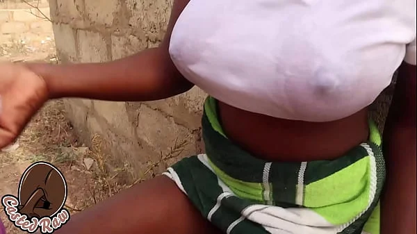 NAIJA PORN : my Landlord made me fuck her big boobs and wet pussy outdoor videos