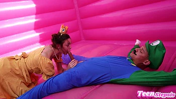 Luigi Fucks Princess Peach In The Bouncy Castle videos