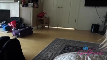 Cute Teen 18+ Aria Banks - Blond Hair Lady Pov videos