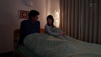 A Housewife Has A Mark On Her Front Door. When She Looks Under The Mailbox... All These Dangerous Marks Are Everywhere. Honami Hazuki videos