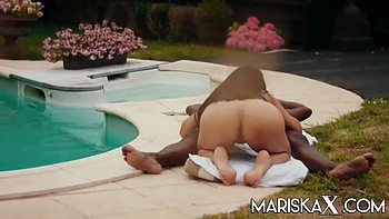 Hottest Porn Video Thong Show videos