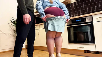 Step Mom Handjob Challenge With Big Ass MILF In Stockings videos