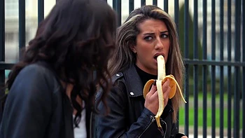 Angy finds in Luna an ideal sensual play partner... - Jacquie et Michel TV videos