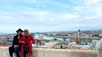 Camila goes straight to the point... - Jacquie et Michel TV videos