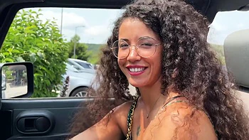 A sensually negotiated work stoppage - Jacquie et Michel TV videos