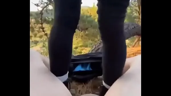 Mi hermana pagando la apuesta videos