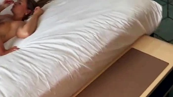 mon mec me fait baiser a l hotel par un élu de mon site videos