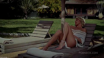 Emma Hix Strip 2 videos