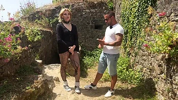 The bride changes her plans - Jacquie et Michel TV videos