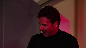 A fantasy tickled the mind of Leila, 23 years old... - Jacquie et Michel TV videos