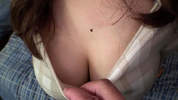 【神乳降臨祭！！！】爆乳美女から繰り出されるおち●ぽを突くたびに揺れる乳が堪らない！？バックで下からの眺めも絶景です！！ 【初撮り】ネットでAV応募→AV体験撮影 2463 videos