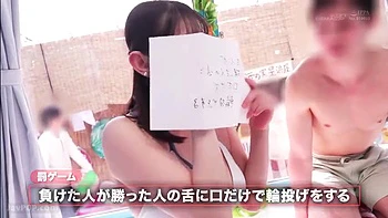 251130男女でツイスターゲームをプレイg2 videos