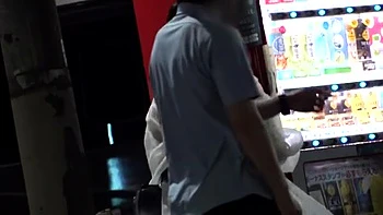 Iカップの垂れ乳巨乳美女が交渉成立後に少し塩対応のフェラしてパイズリ videos