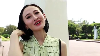 スレンダーで美脚の人妻が半年ぶりのエッチで手マンとすぐに濡れ濡れ videos