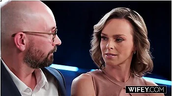 Gorgeous Fit Hotwife Serenity Cox Gets Huge Creampie In Threesome videos